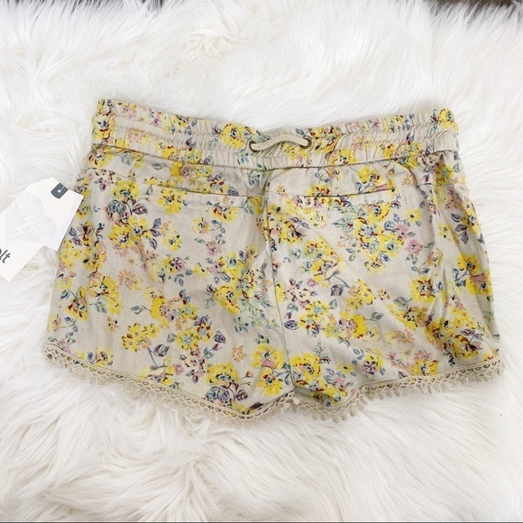 Jolt Floral Linen Blend Drawstring Shorts - Picture 2 of 7
